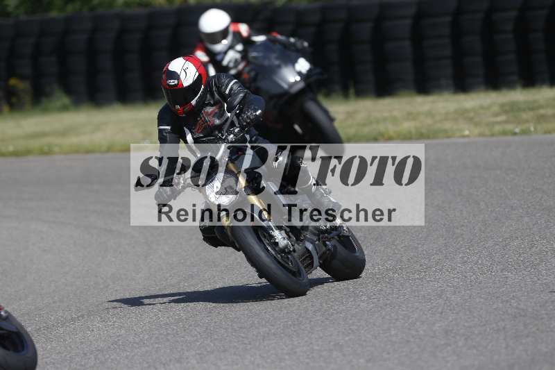 /21 17.06.2026  Ducati Schweiz Track Warmup ADR/Gruppe blau/4
